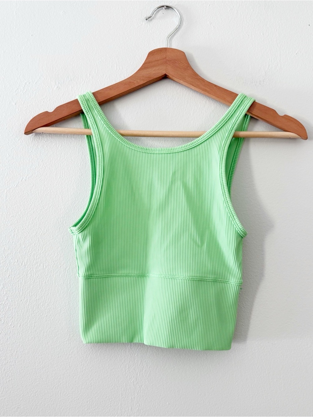 Lululemon Tank Ribbed lime  green cropped. No size tag. Looks like a size 0